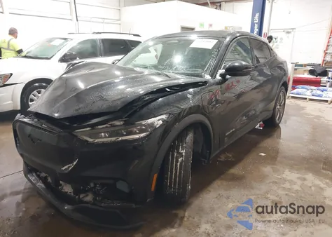 2021 Ford Mustang Mach-E Select z USA, uszkodzony, nr VIN 3FMTK1SS2MMA43765